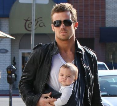 first date advice, first online date, online dating advice, meaning of an open relationship, alpha male traits