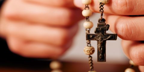 first date advice, first online date, online dating advice, meaning of an open relationship, alpha male traits